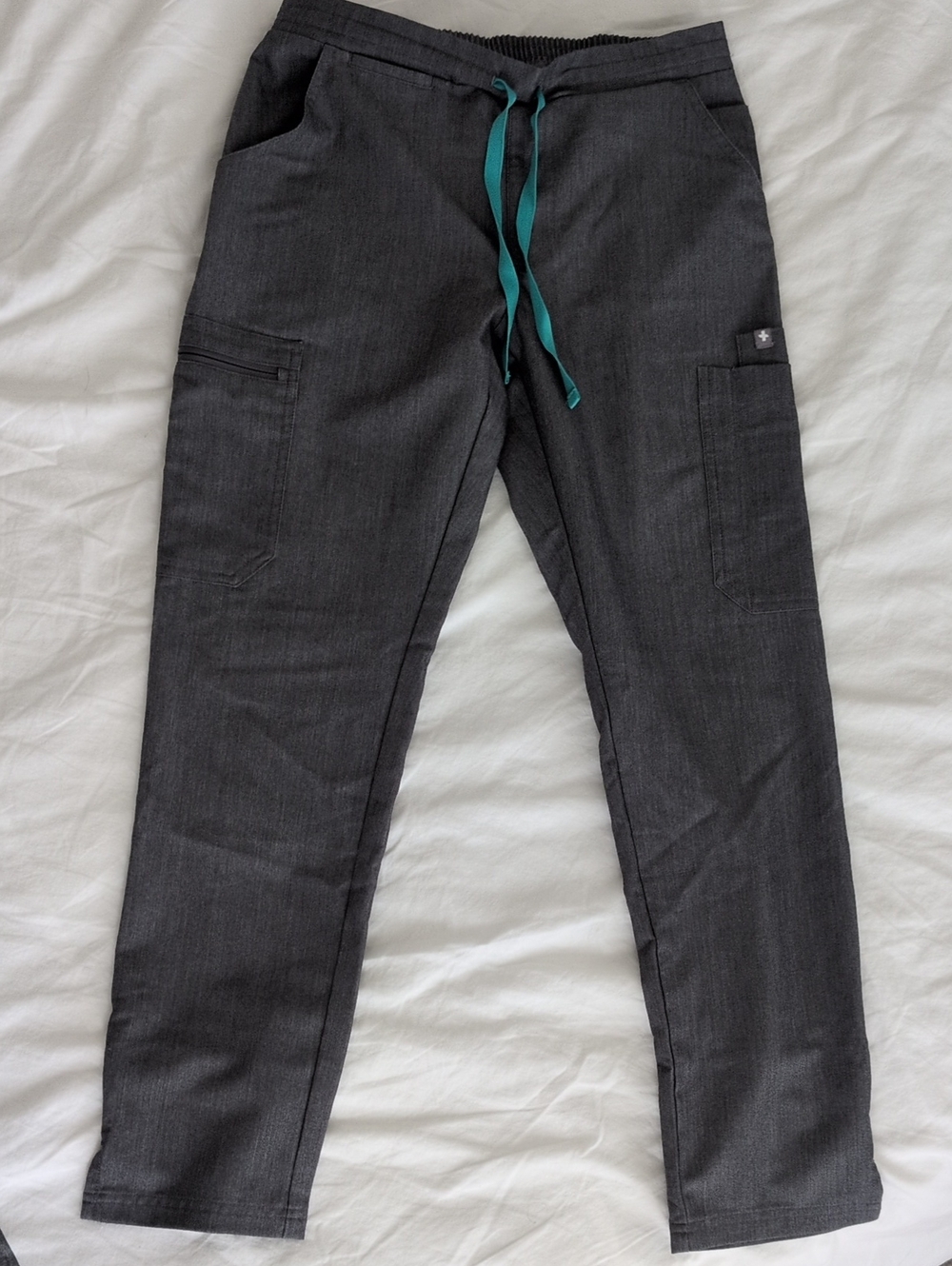 Figs Yola Skinny Scrub Pants - Graphite